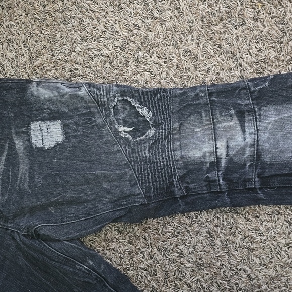 Rocawear grey distressed moto jeans. - Picture 2 of 7